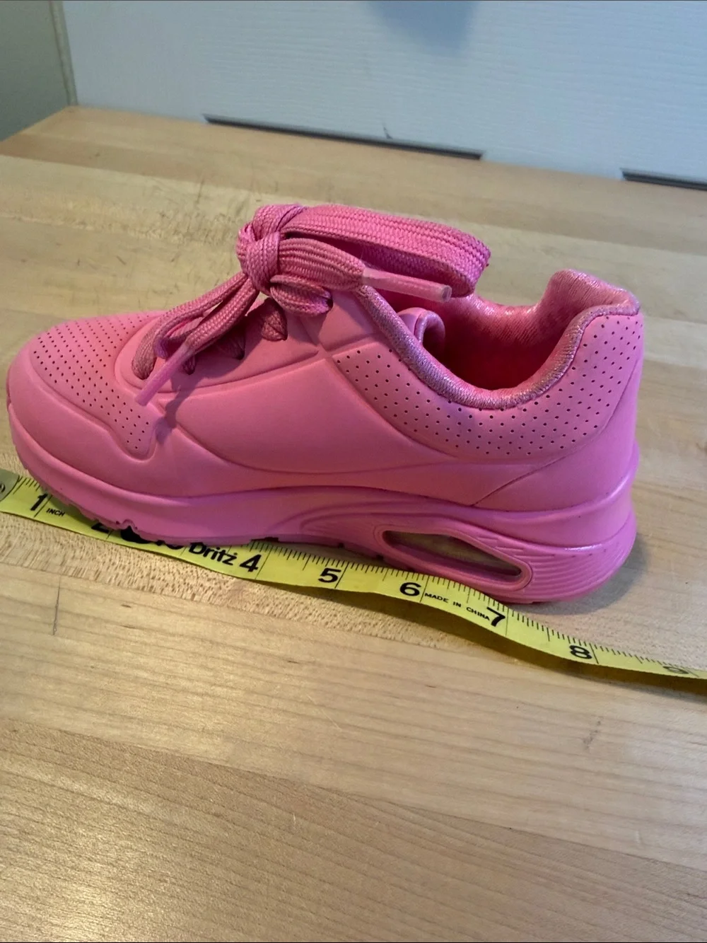 SKETCHERS Girls Street Uno Ice sneakers size 11